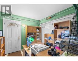 1615 Agnew Ave, Saanich, BC V8N6K6 Photo 28