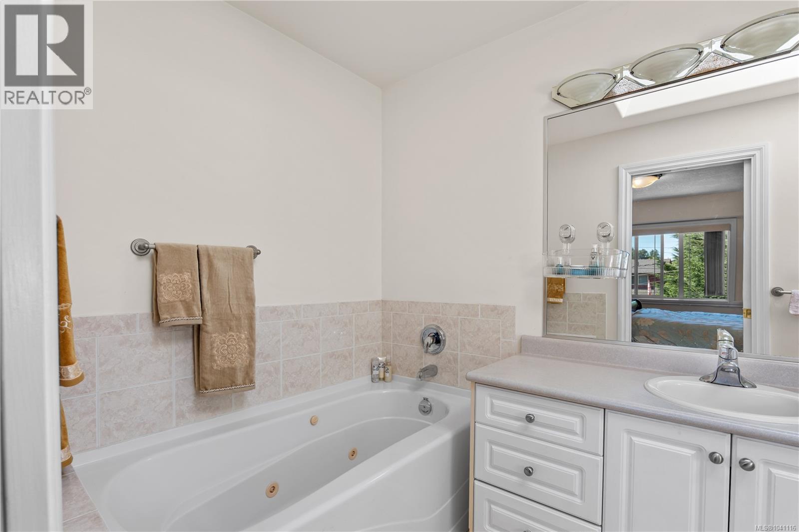 1615 Agnew Ave - 26