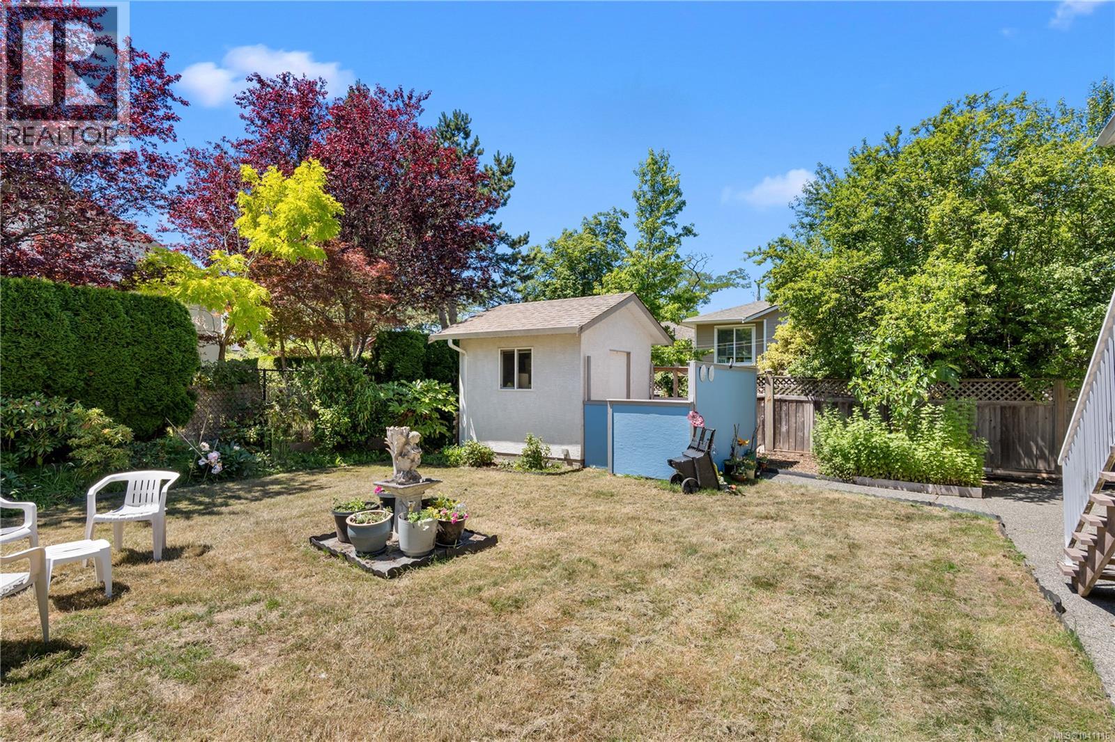 1615 Agnew Ave - 3