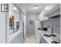 1615 Agnew Ave, Saanich, BC V8N6K6 Photo 34