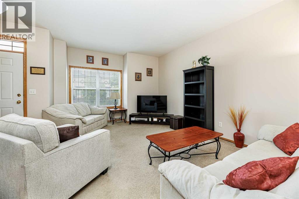 53 Adams Close - photo 5