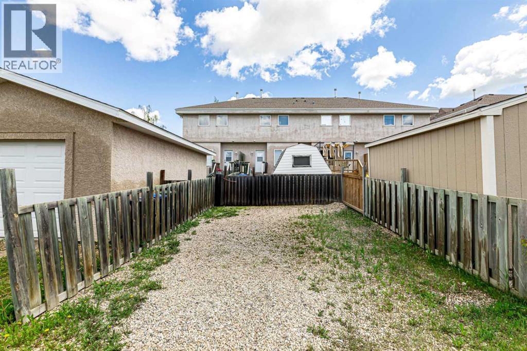 53 Adams Close — photo 18