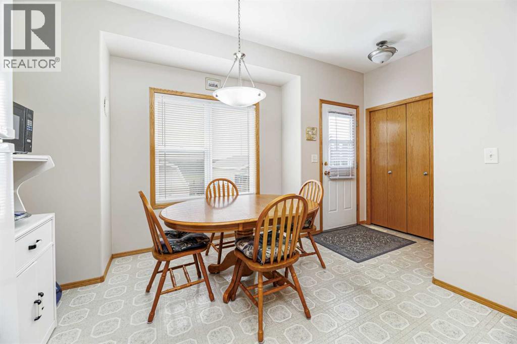 53 Adams Close — photo 9