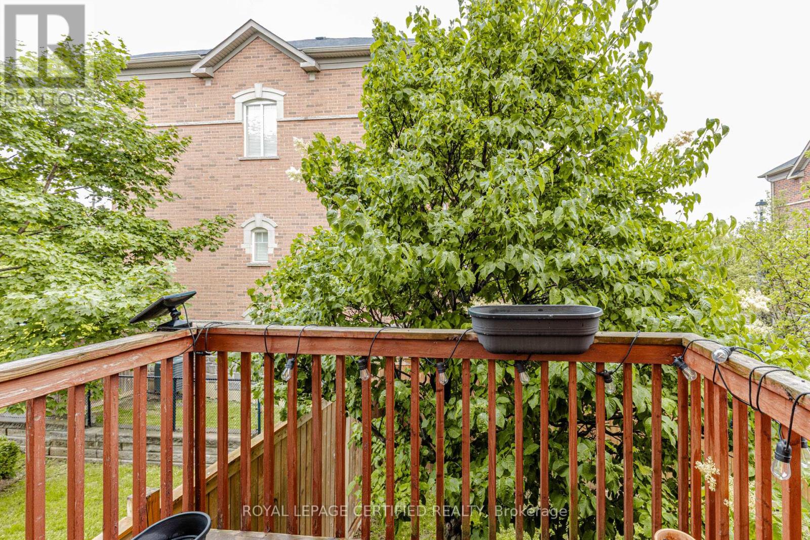 #1 1128 DUNDAS STREET W - 21