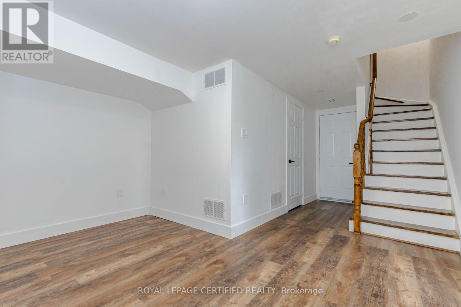#1 1128 DUNDAS STREET W - 42