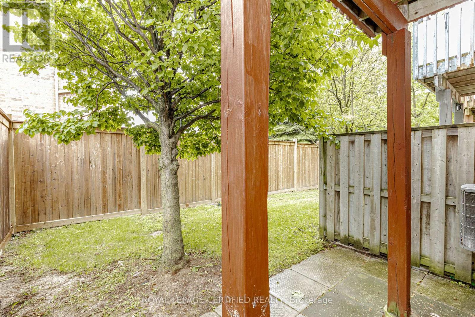 #1 1128 DUNDAS STREET W - 43