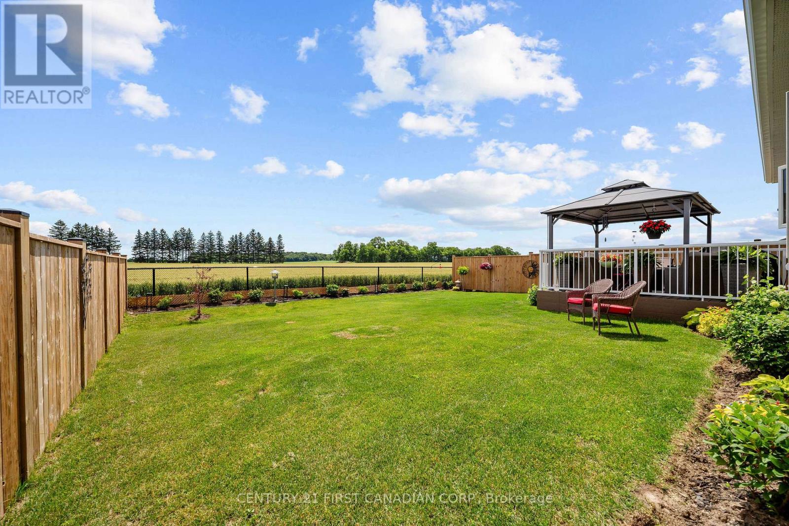 4 POSTMA CRESCENT - 34