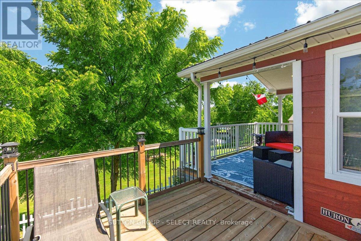 #400 8685 ROCK GLEN ROAD - 24