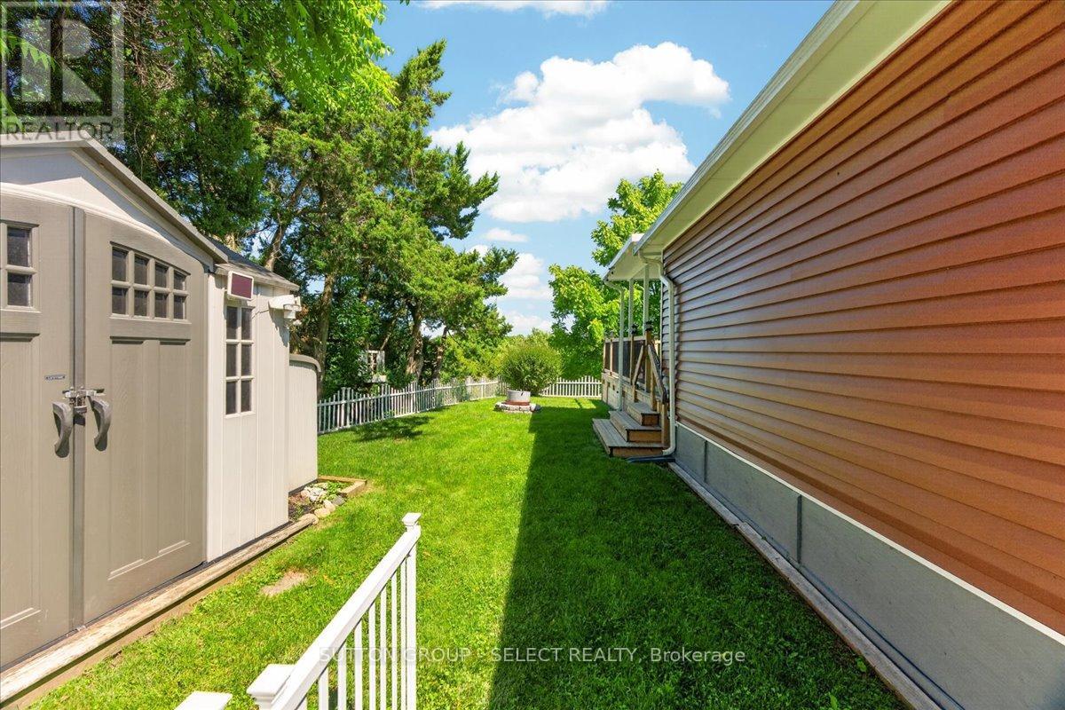 #400 8685 ROCK GLEN ROAD - 29