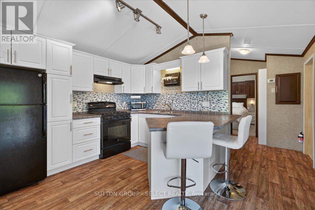 #400 8685 ROCK GLEN ROAD - 4
