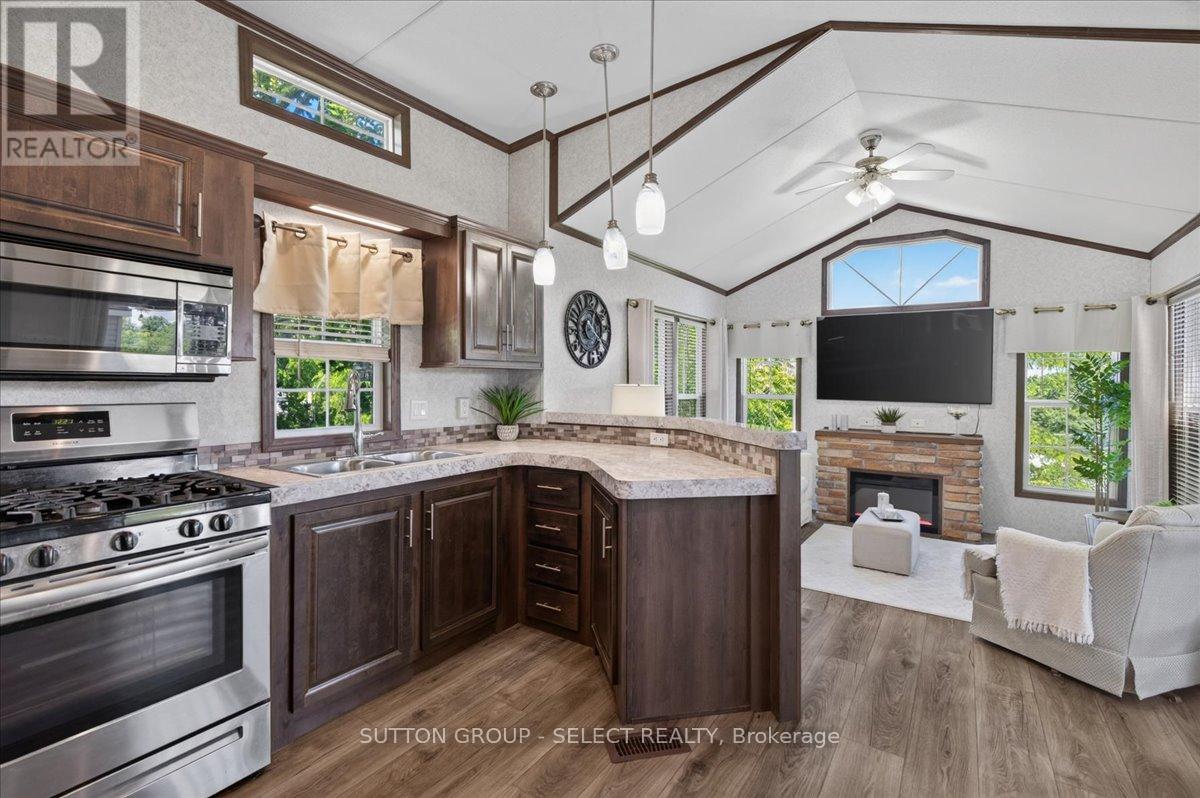 #402 8685 ROCK GLEN ROAD - 9