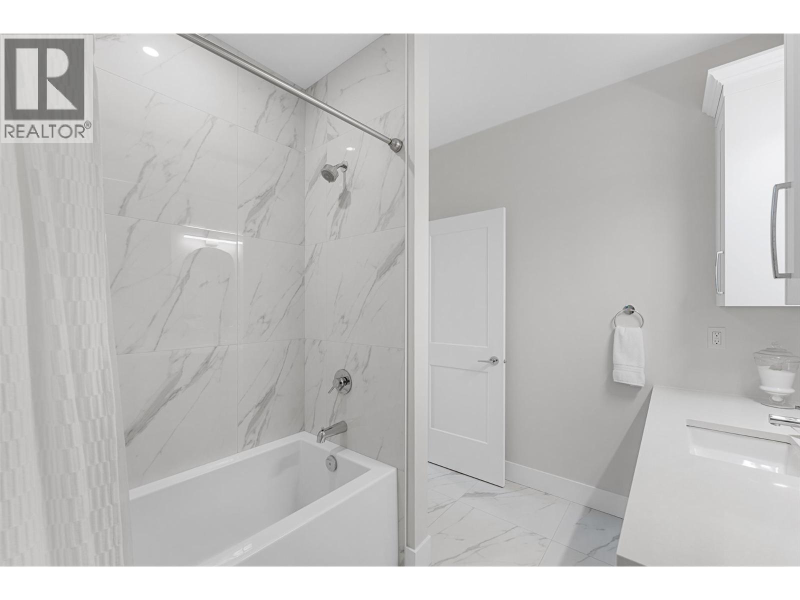91 Beachwood Road, Vernon