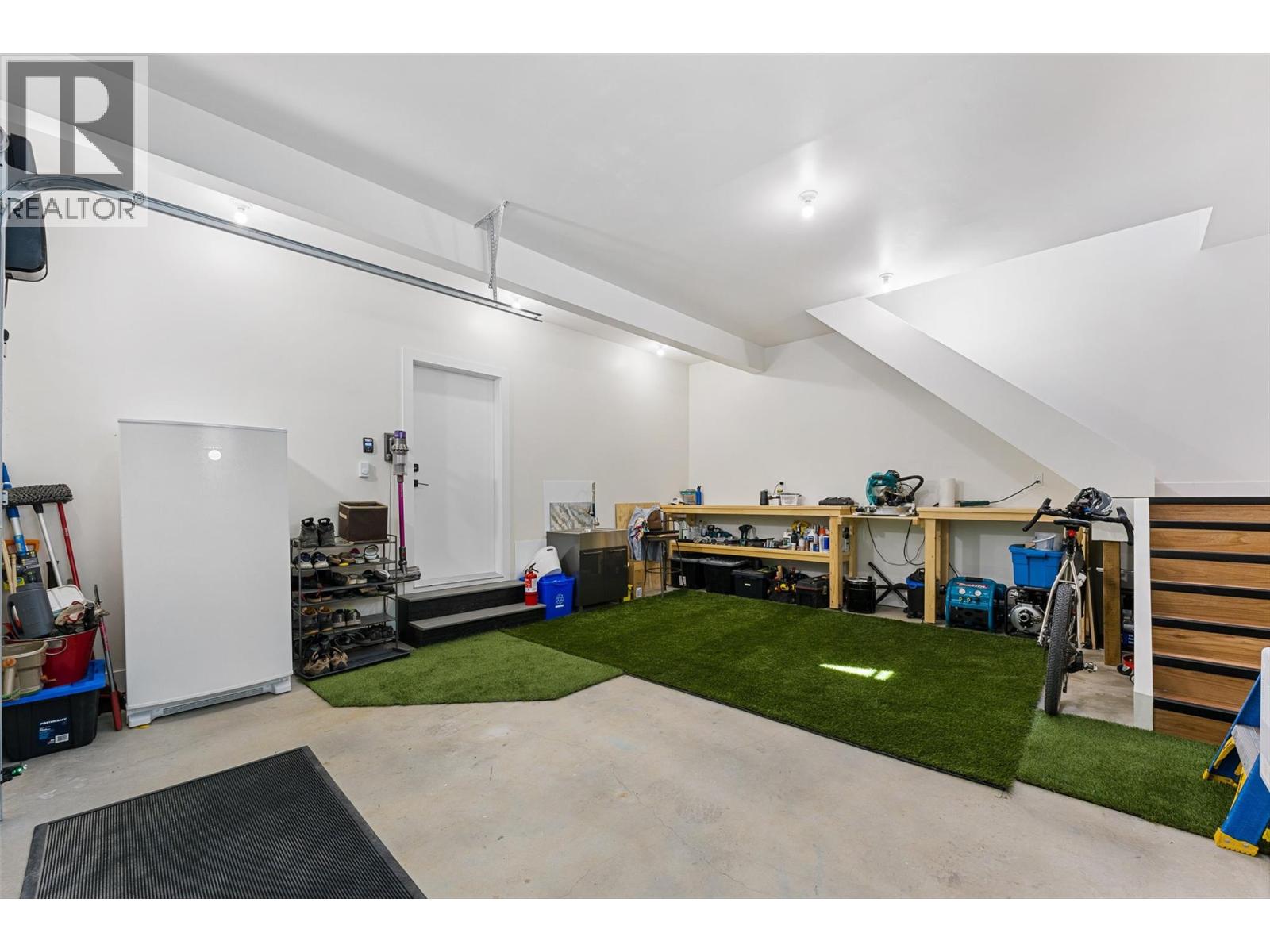 91 Beachwood Road, Vernon