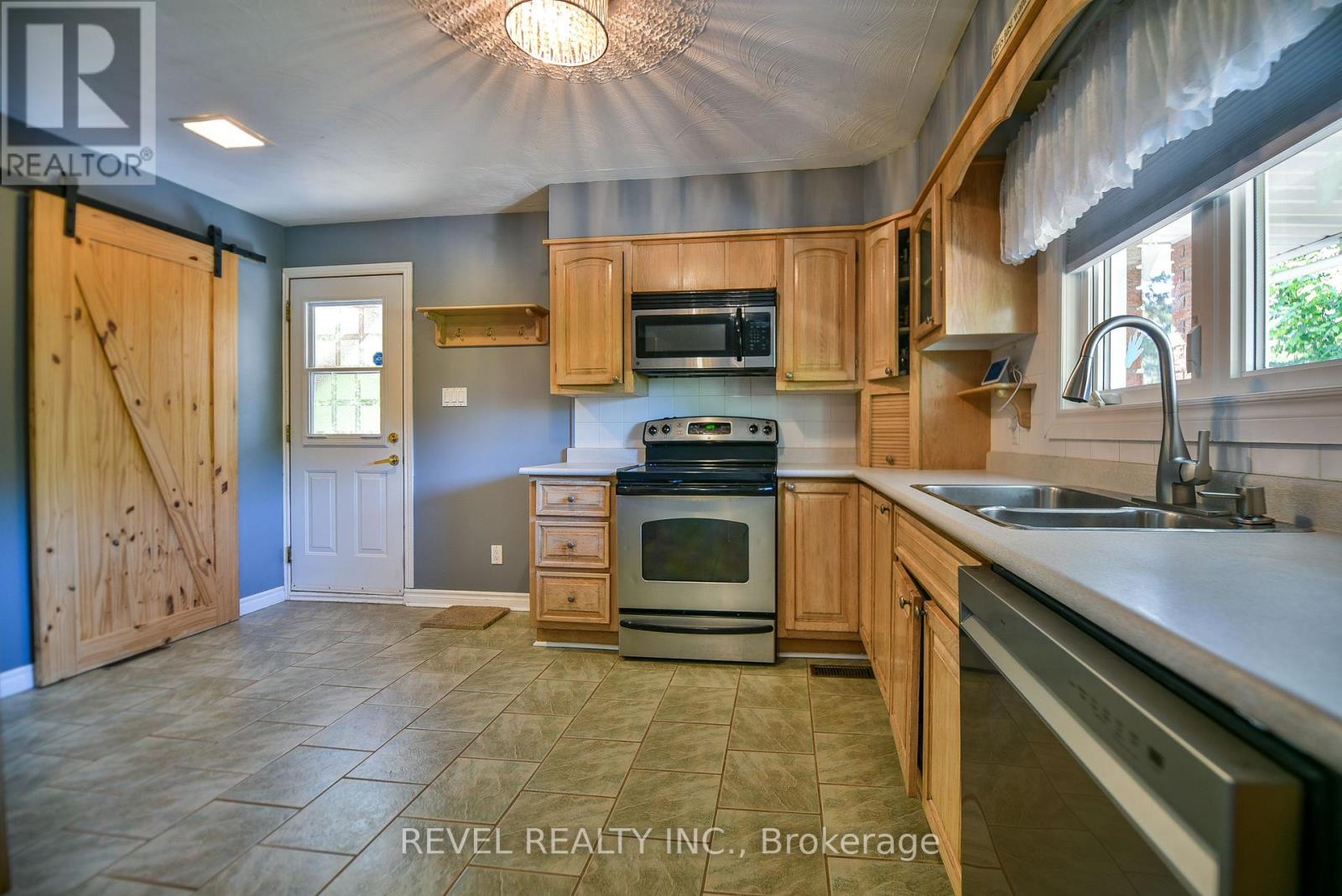 190 ANKERITE ROAD - 17