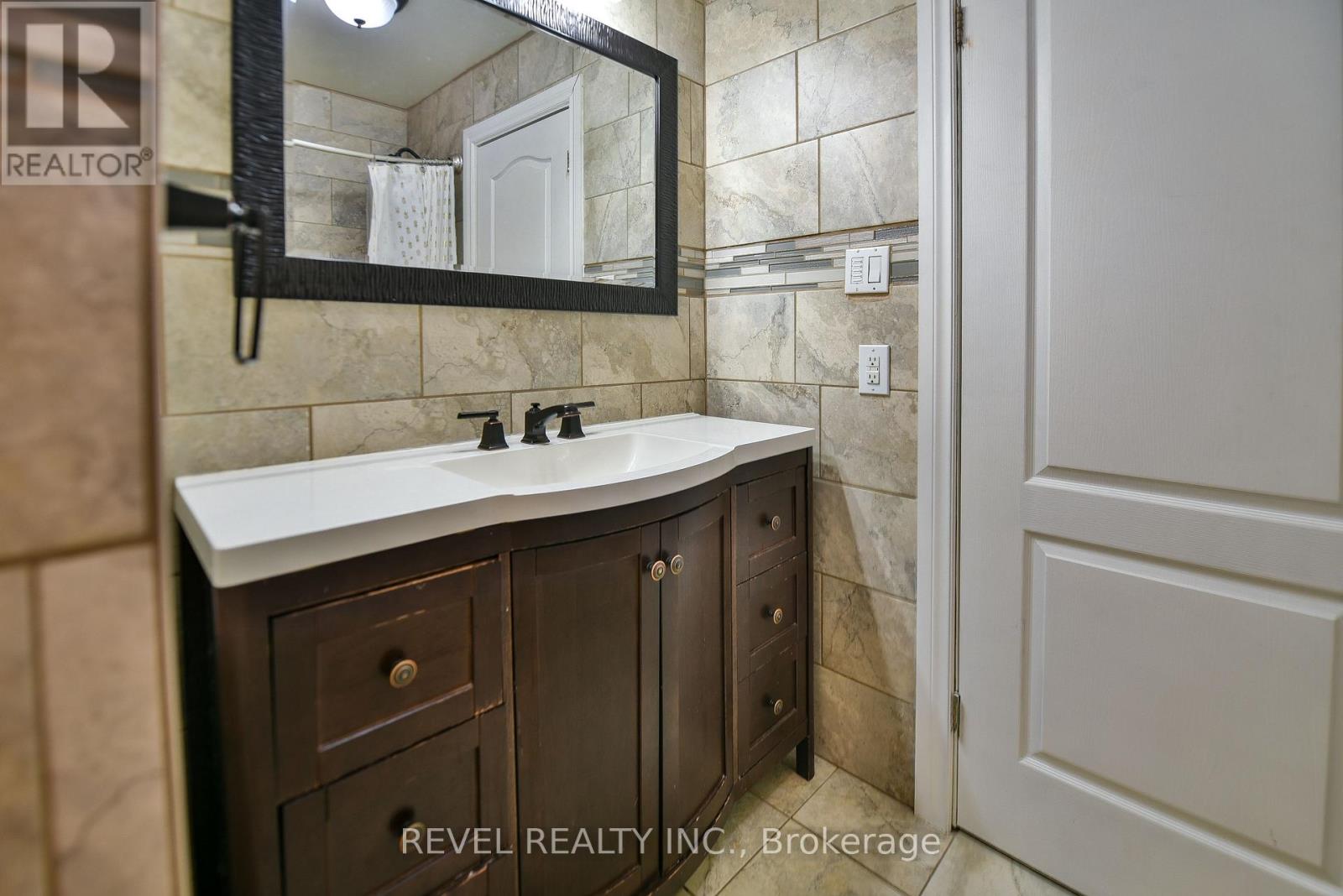 190 ANKERITE ROAD - 28