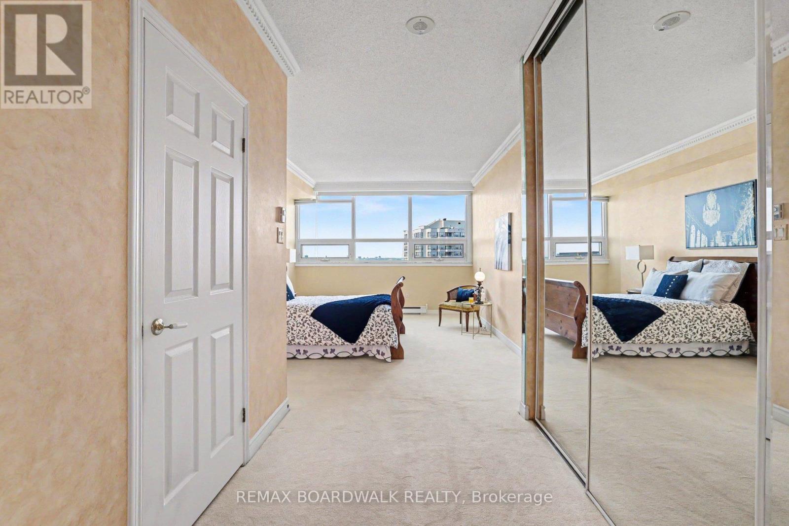 #2201 1480 RIVERSIDE DRIVE - 22