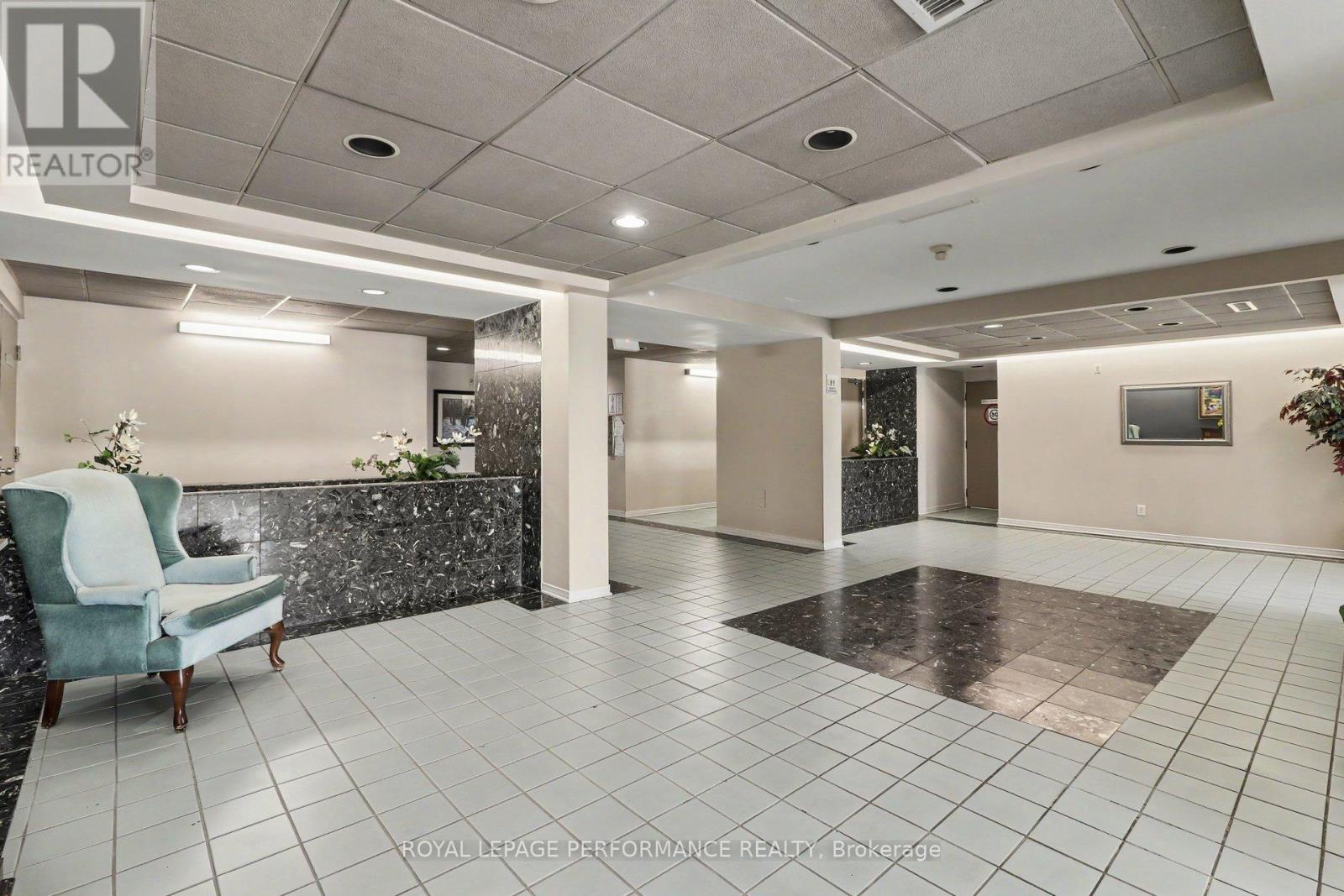 #304 340 CENTRUM BOULEVARD - 31
