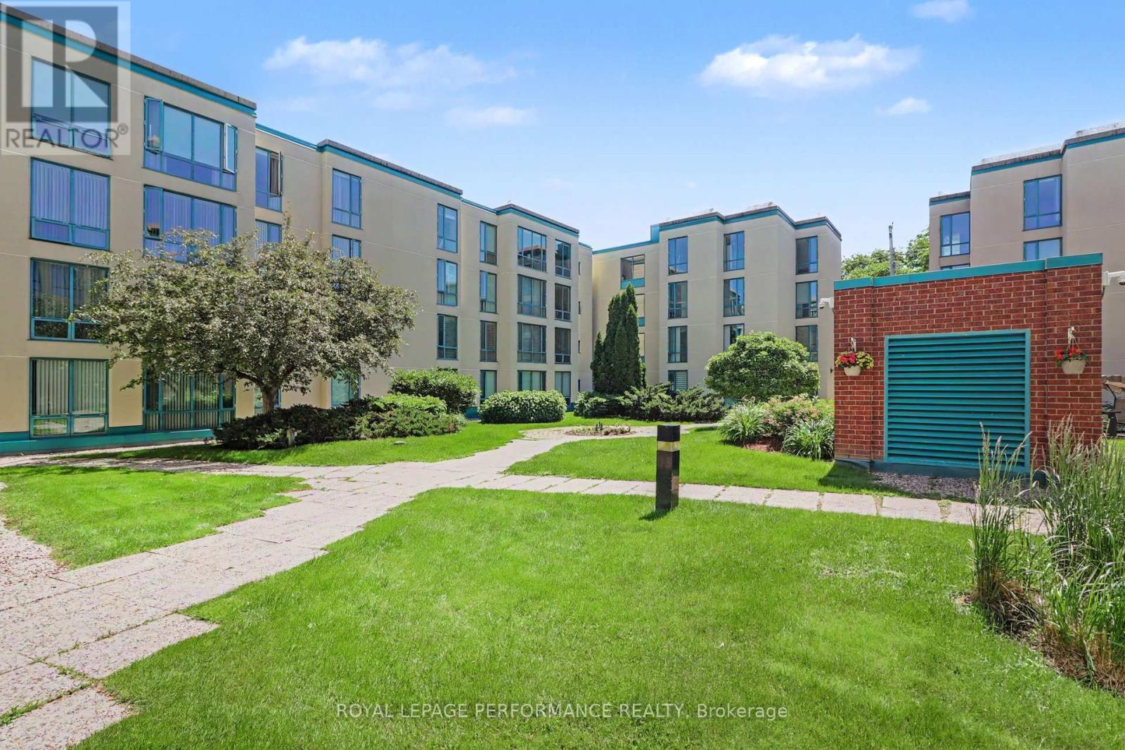#304 340 CENTRUM BOULEVARD - 33