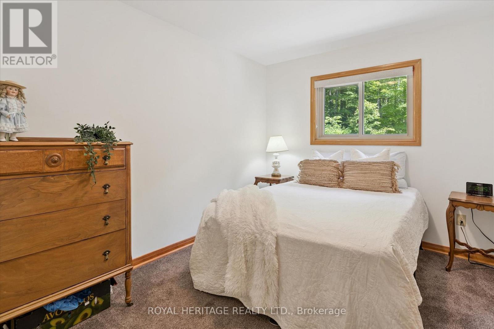 614 SIEBER ROAD E - 24