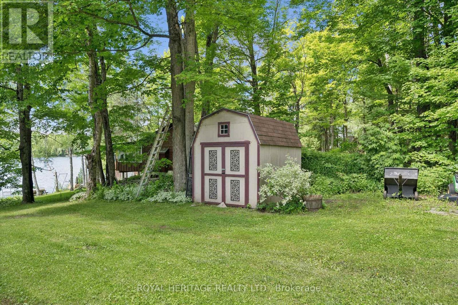614 SIEBER ROAD E - 30