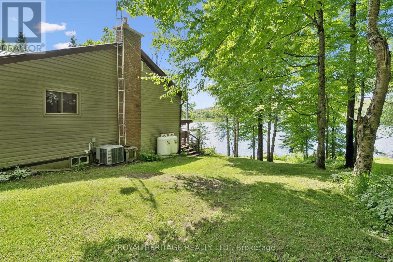 614 SIEBER ROAD E - 31