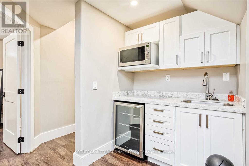 145 JOZO WEIDER BOULEVARD - 32