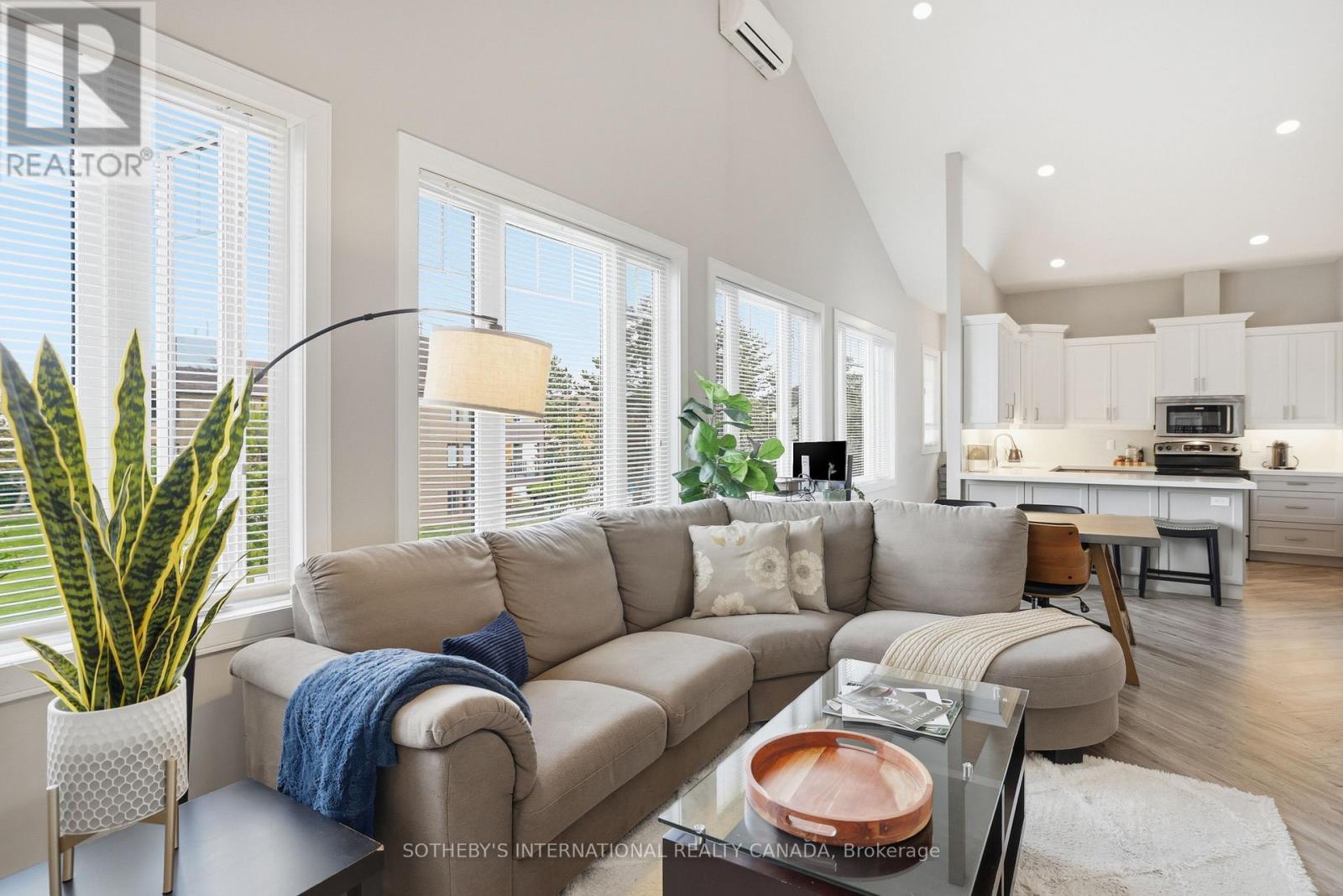 145 JOZO WEIDER BOULEVARD - 47
