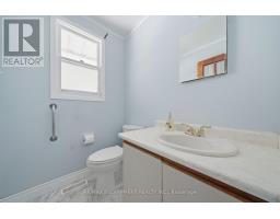 Bedroom 3 - 3 Twinoaks Crescent, Hamilton, ON L8J2E6 Photo 8