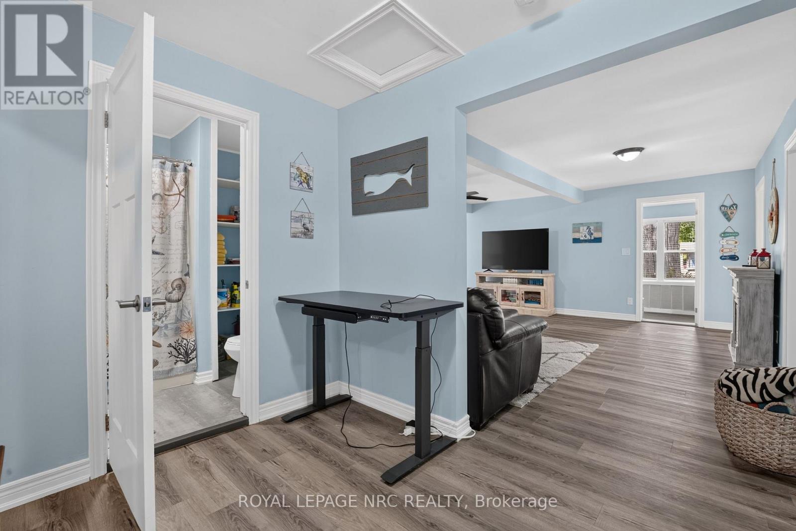 404 LAKEWOOD AVENUE - 11