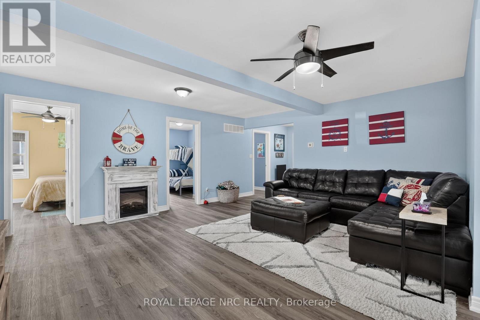 404 LAKEWOOD AVENUE - 18
