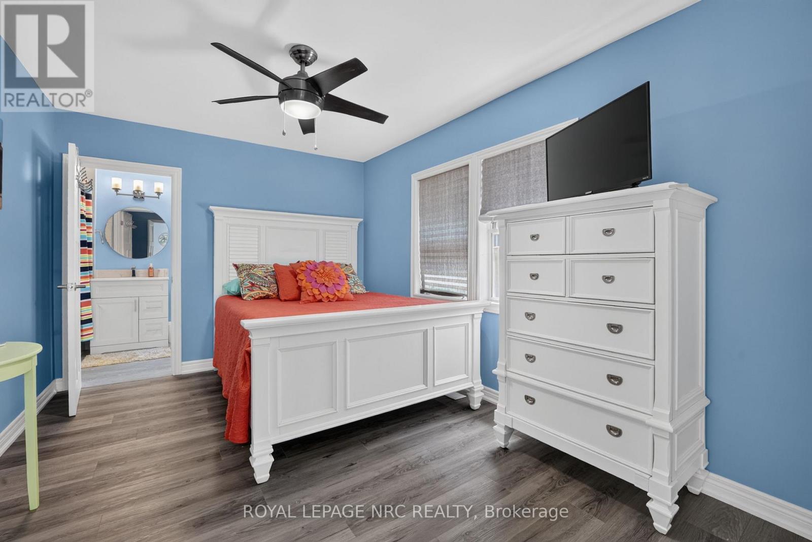 404 LAKEWOOD AVENUE - 21