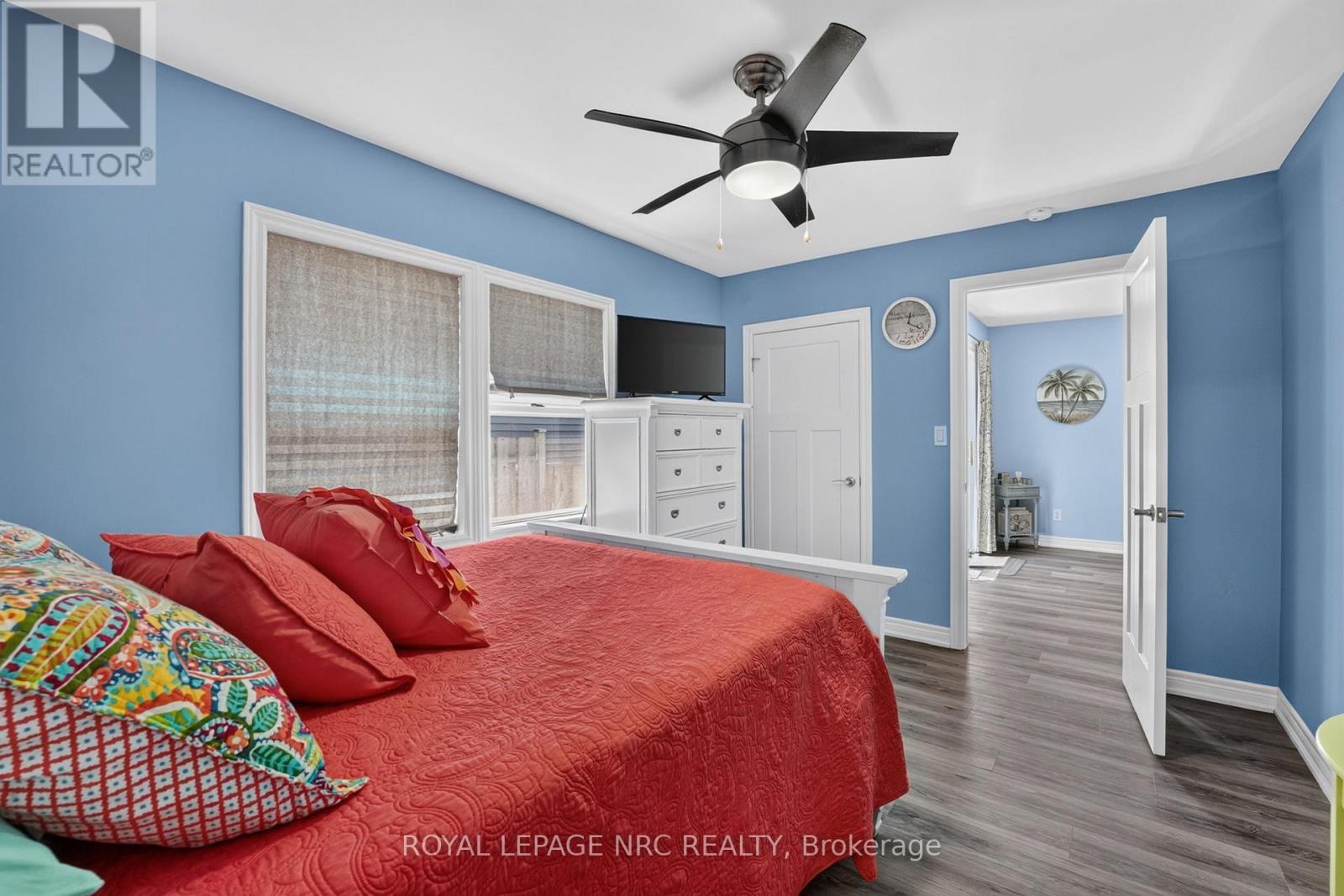 404 LAKEWOOD AVENUE - 22