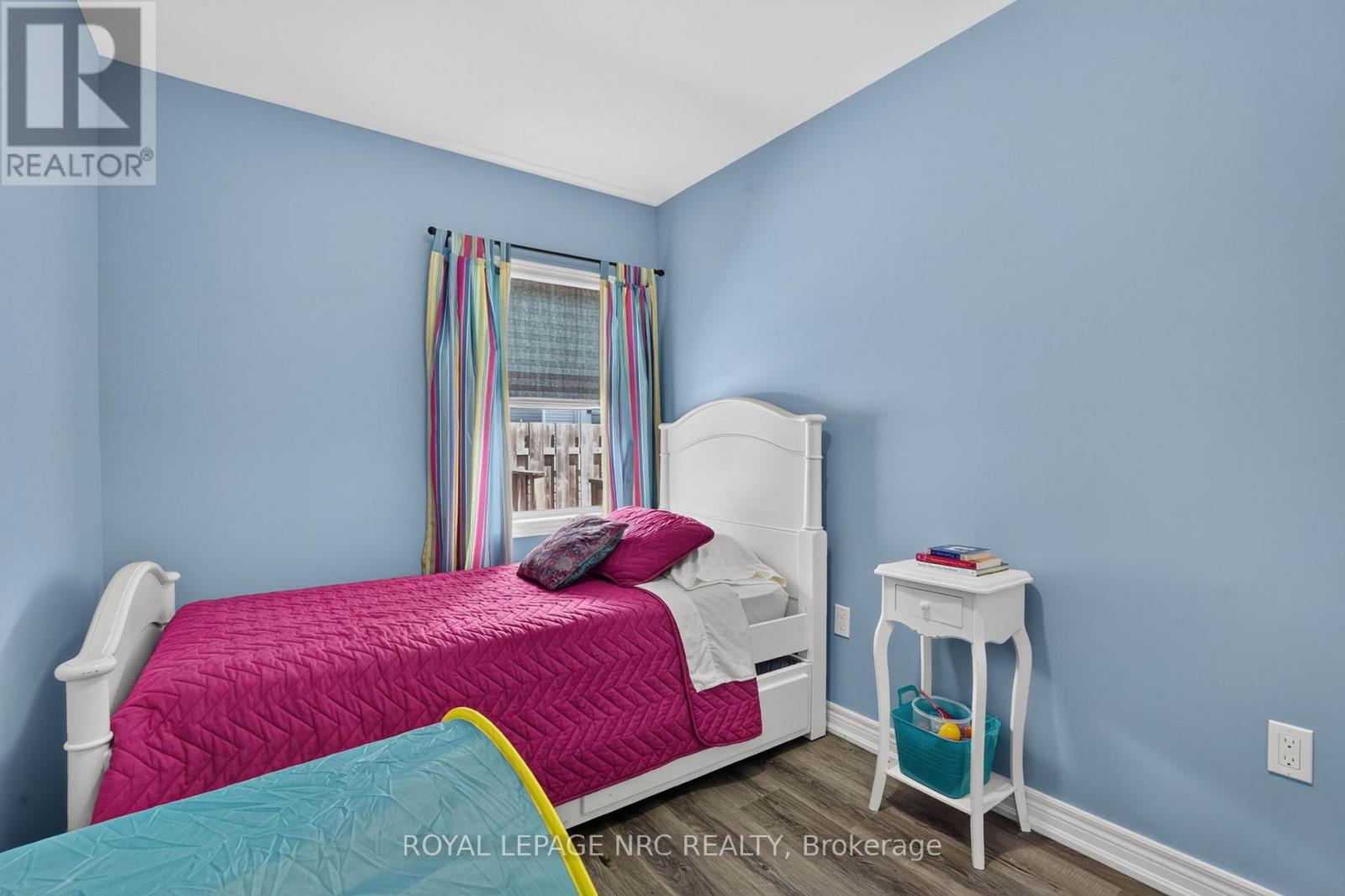 404 LAKEWOOD AVENUE - 27