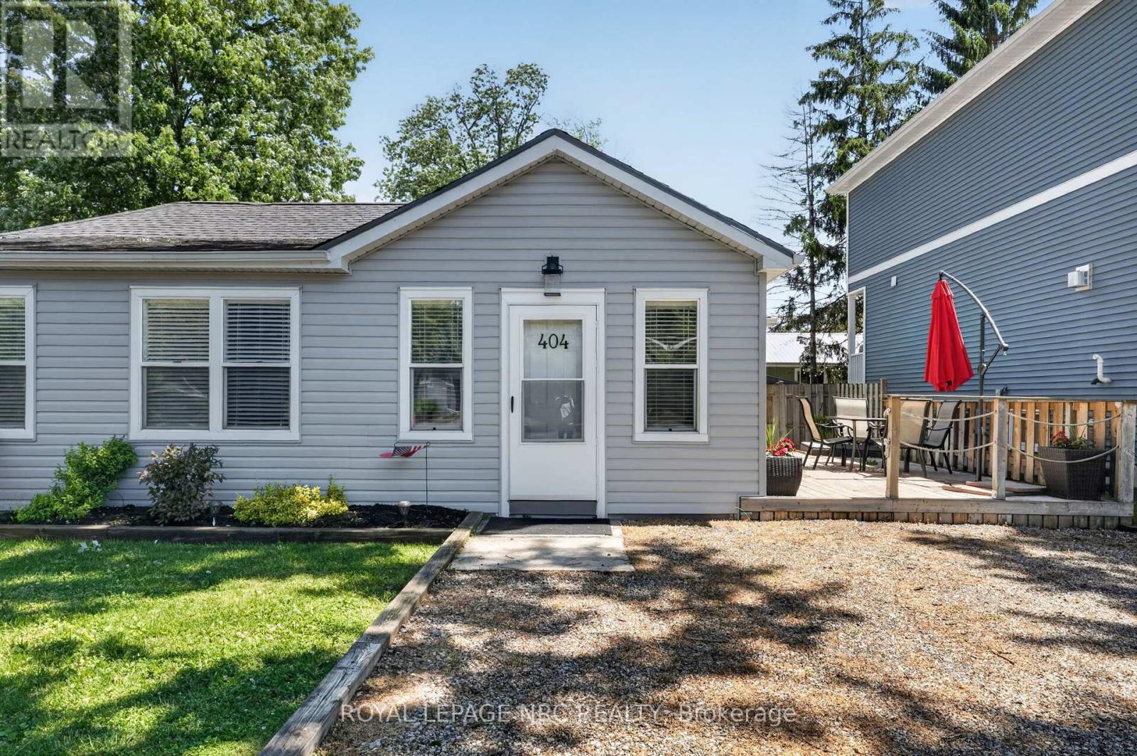 404 LAKEWOOD AVENUE - 3