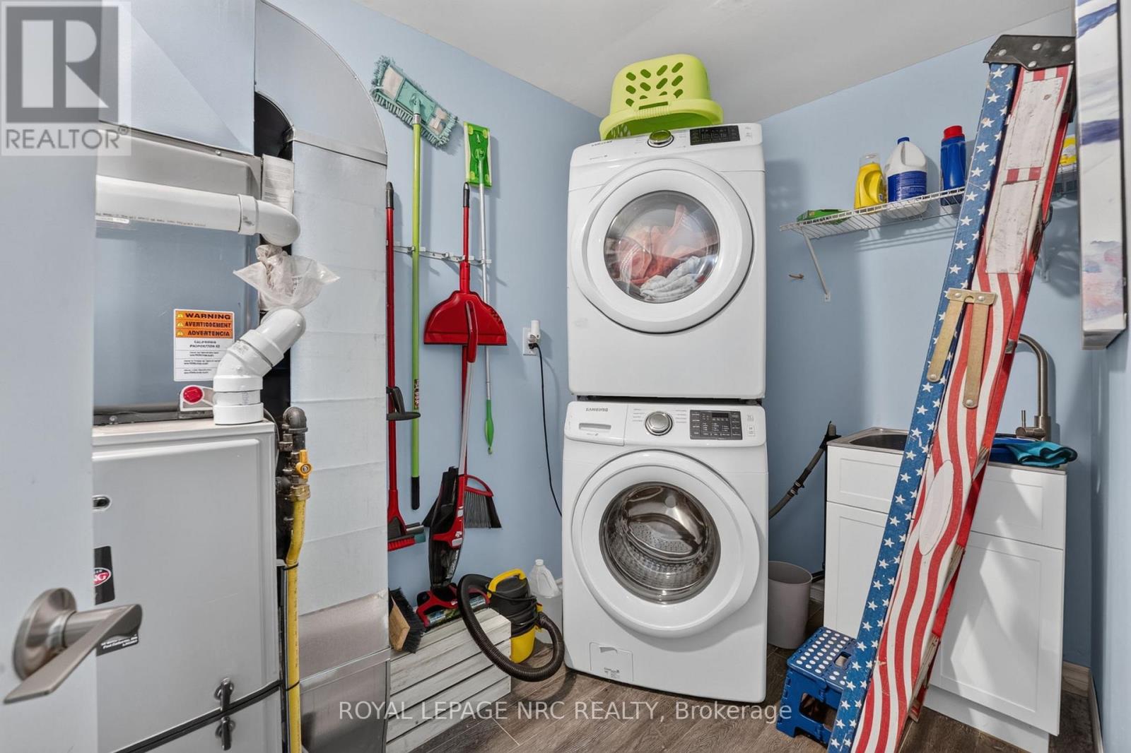 404 LAKEWOOD AVENUE - 33