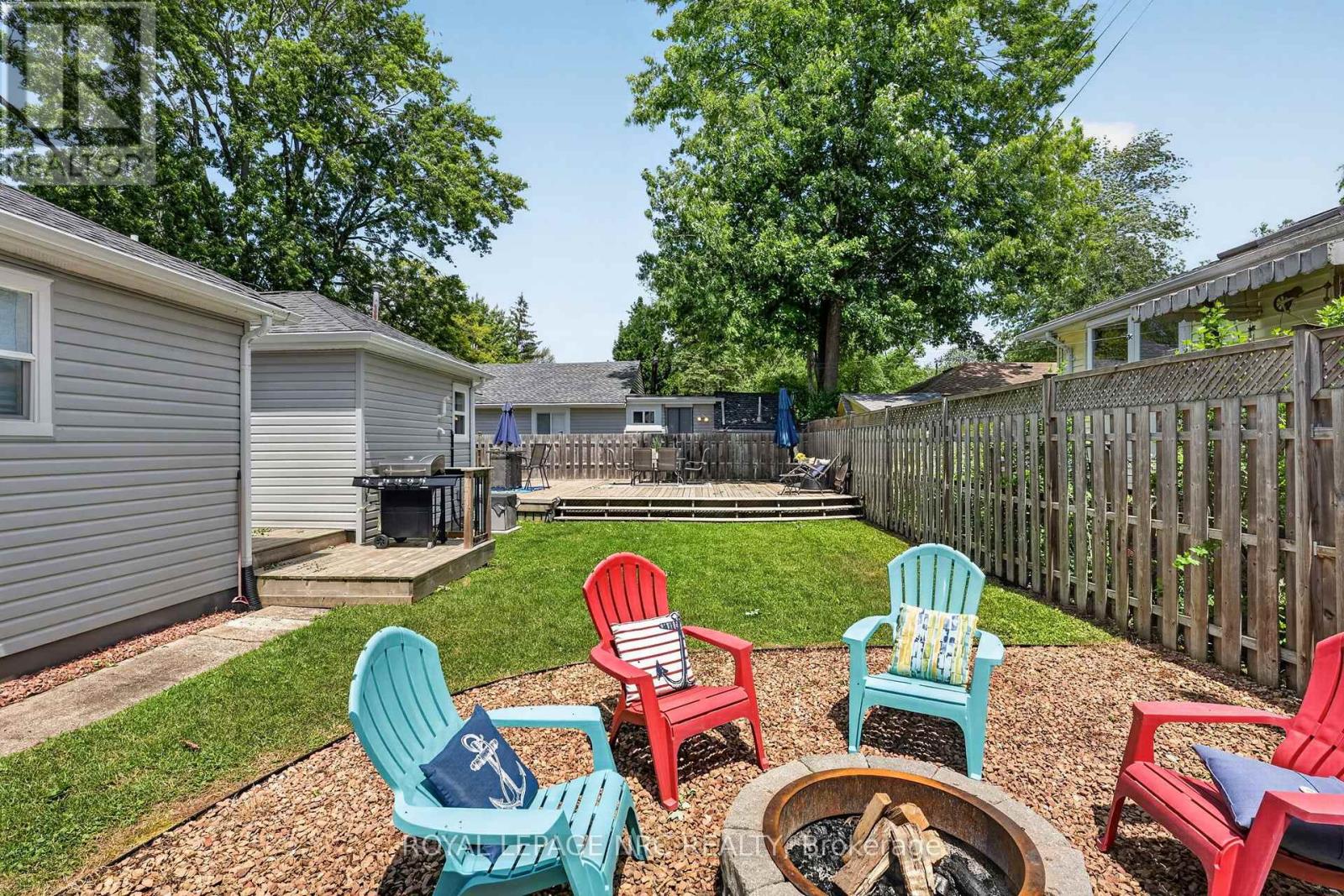 404 LAKEWOOD AVENUE - 36