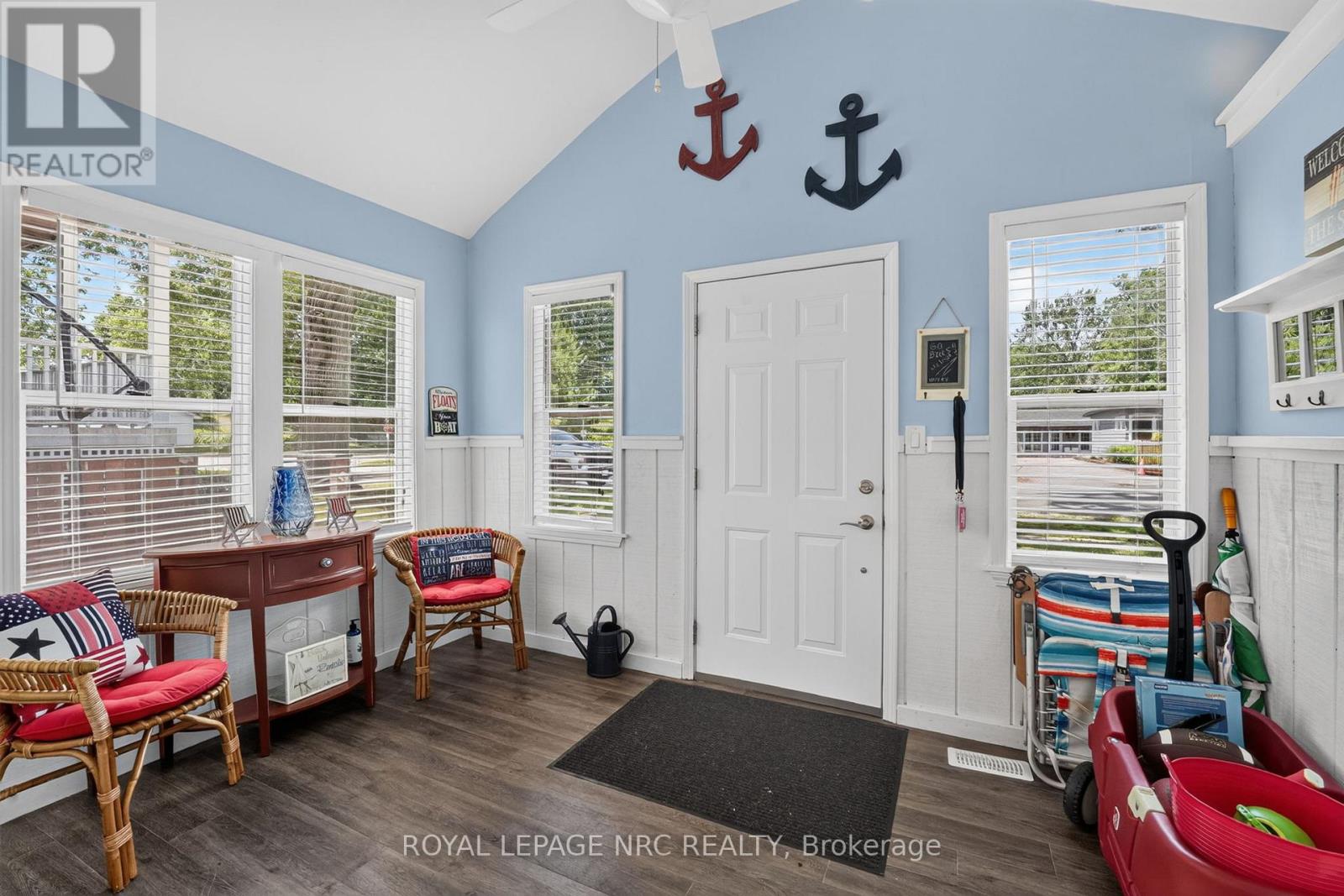 404 LAKEWOOD AVENUE - 4