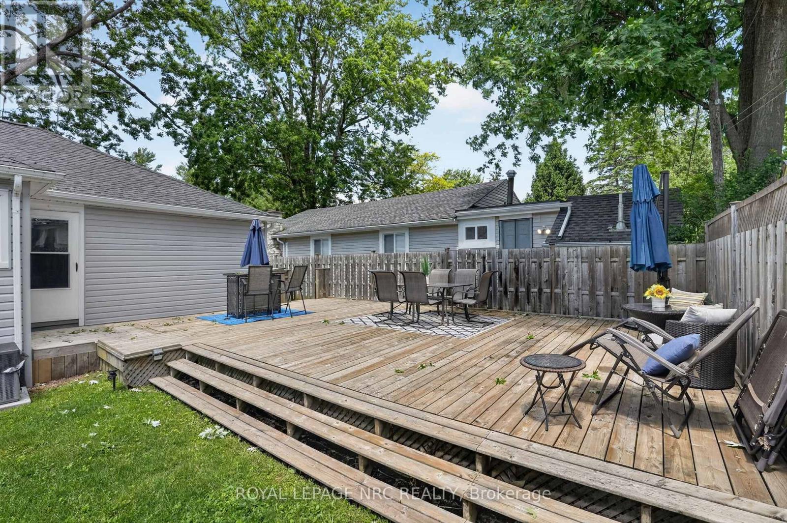 404 LAKEWOOD AVENUE - 40