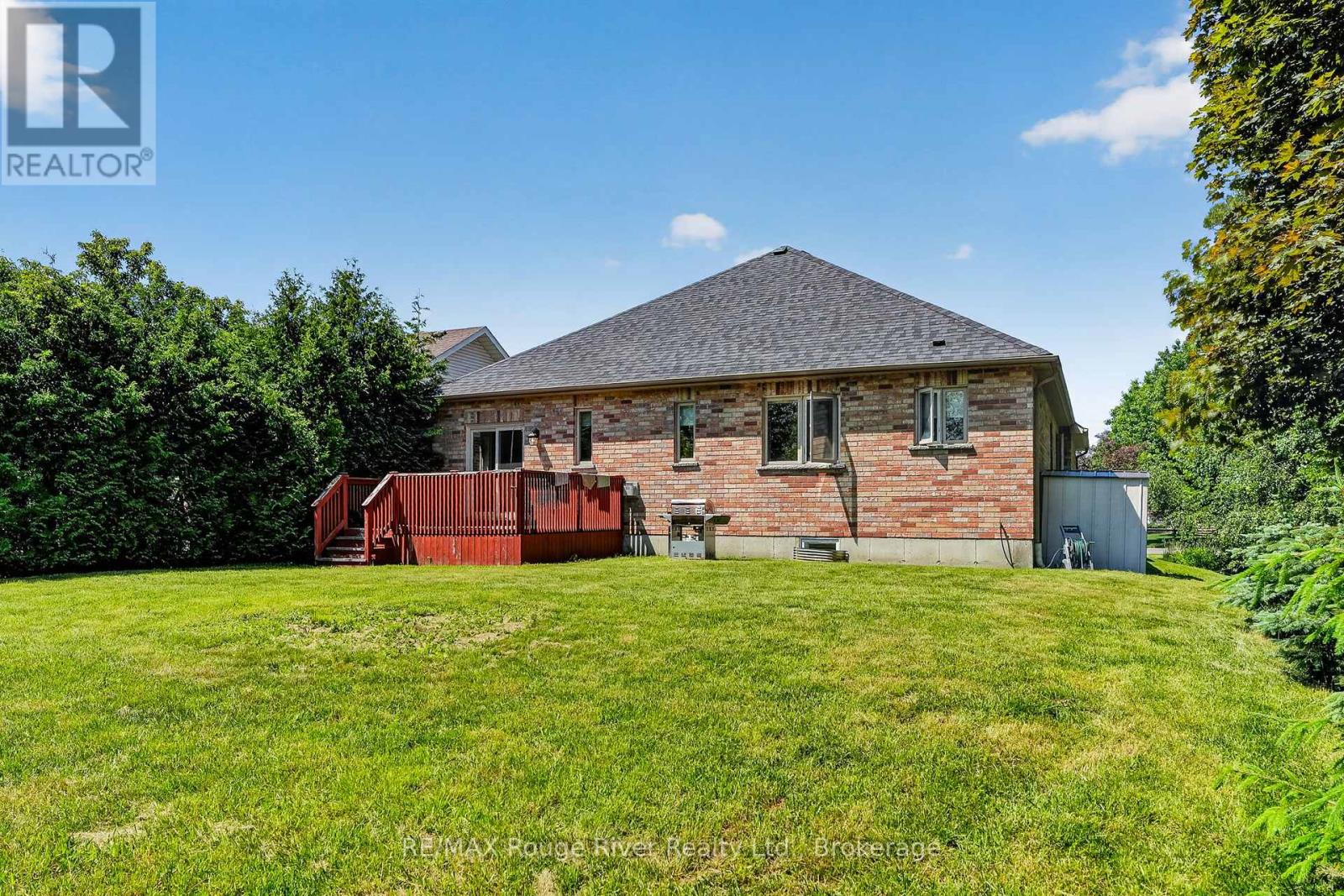 496 FOOTE CRESCENT - 42
