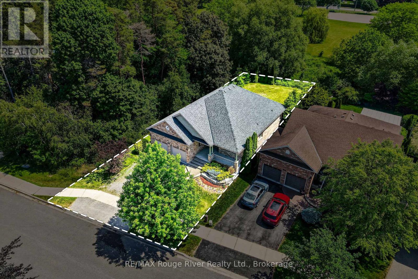 496 FOOTE CRESCENT - 45