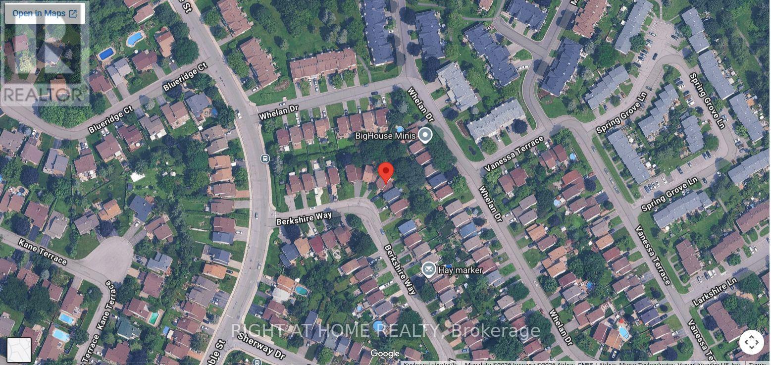 30 BERKSHIRE WAY - 39