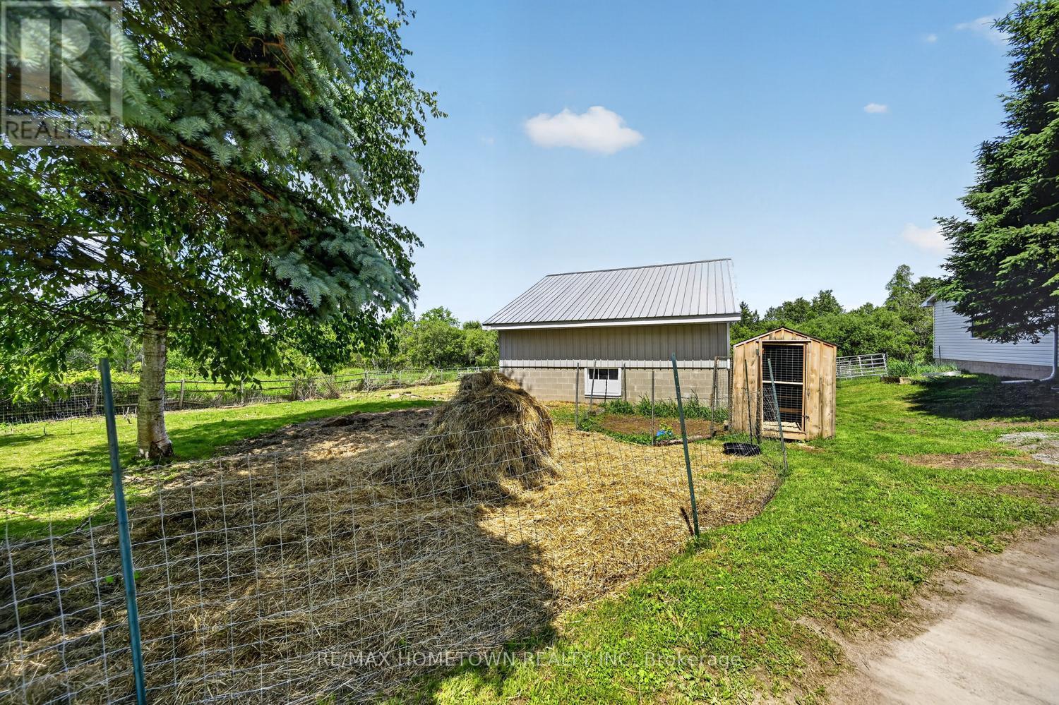 8110 WILTSIE ROAD - 42