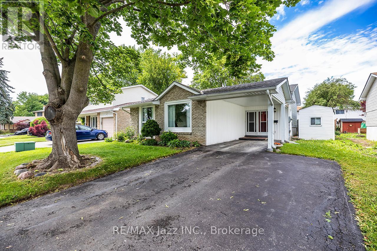 22 DEERPARK CRESCENT - 2