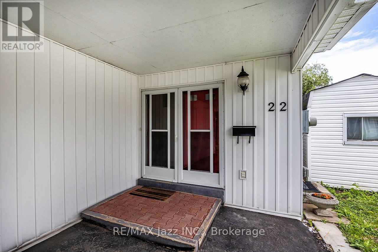 22 DEERPARK CRESCENT - 3