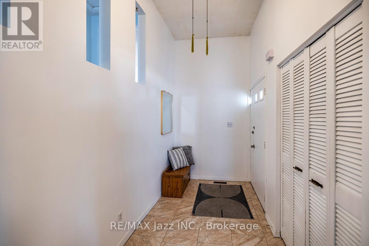 22 DEERPARK CRESCENT - 5