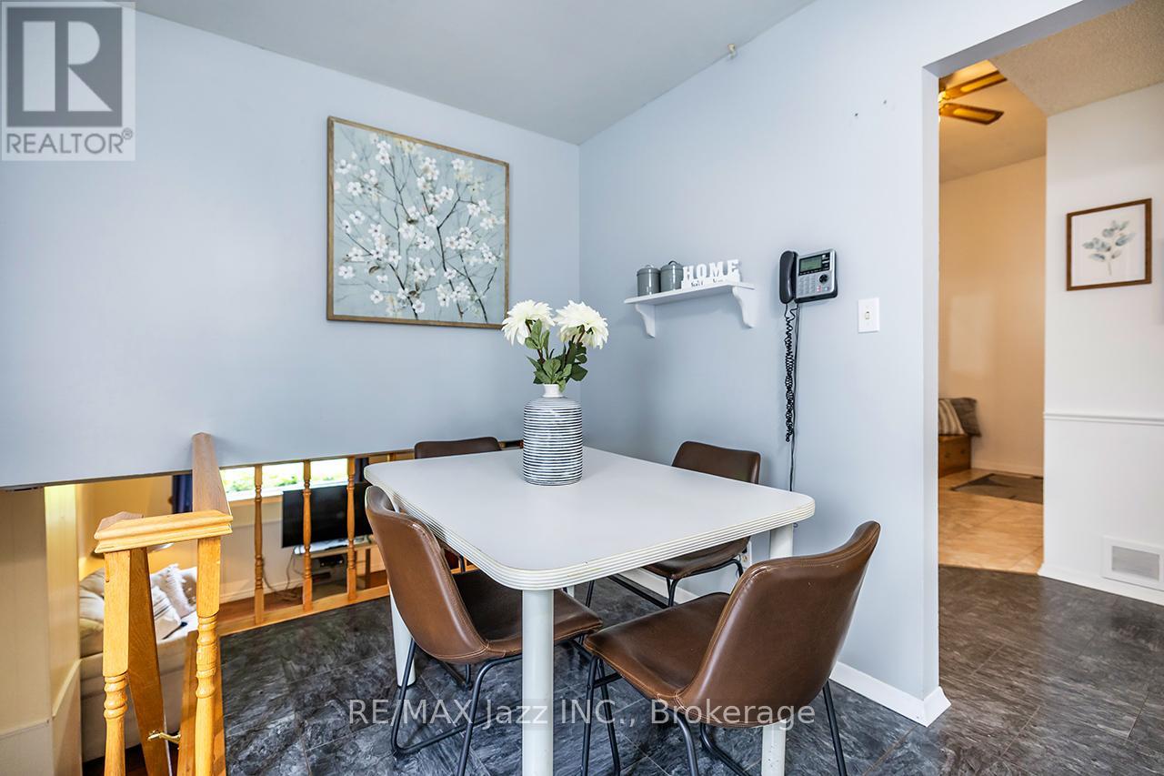 22 DEERPARK CRESCENT - 9