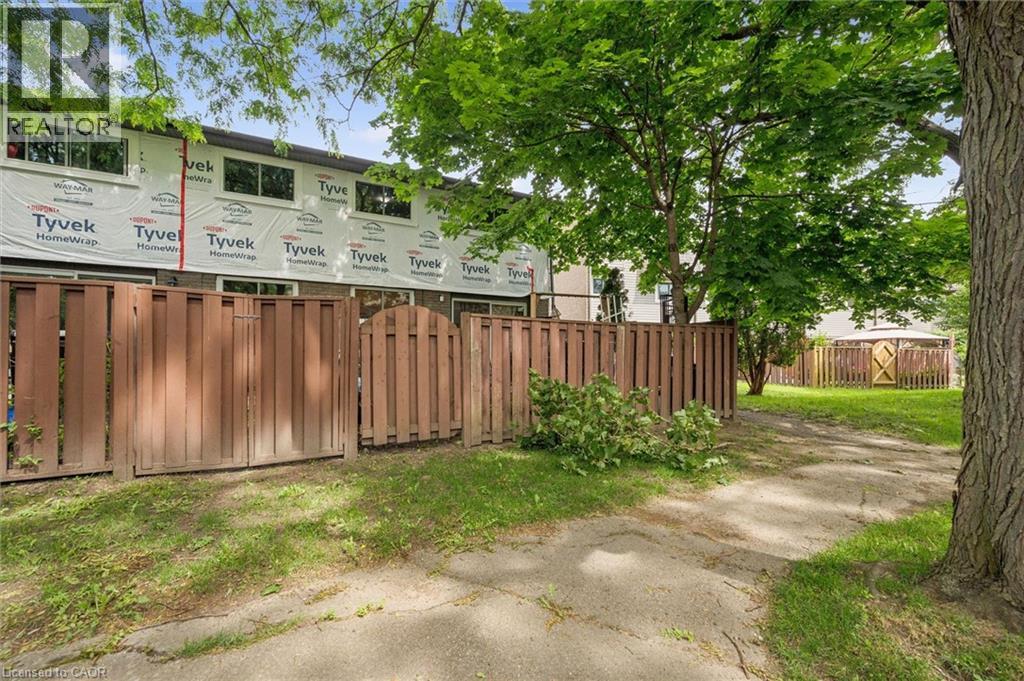 #53 46 CEDARWOODS Crescent - 26