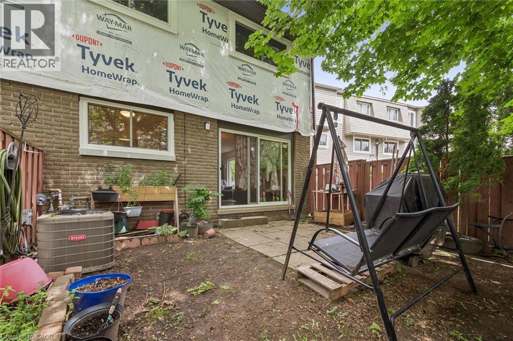 #53 46 CEDARWOODS Crescent - 30