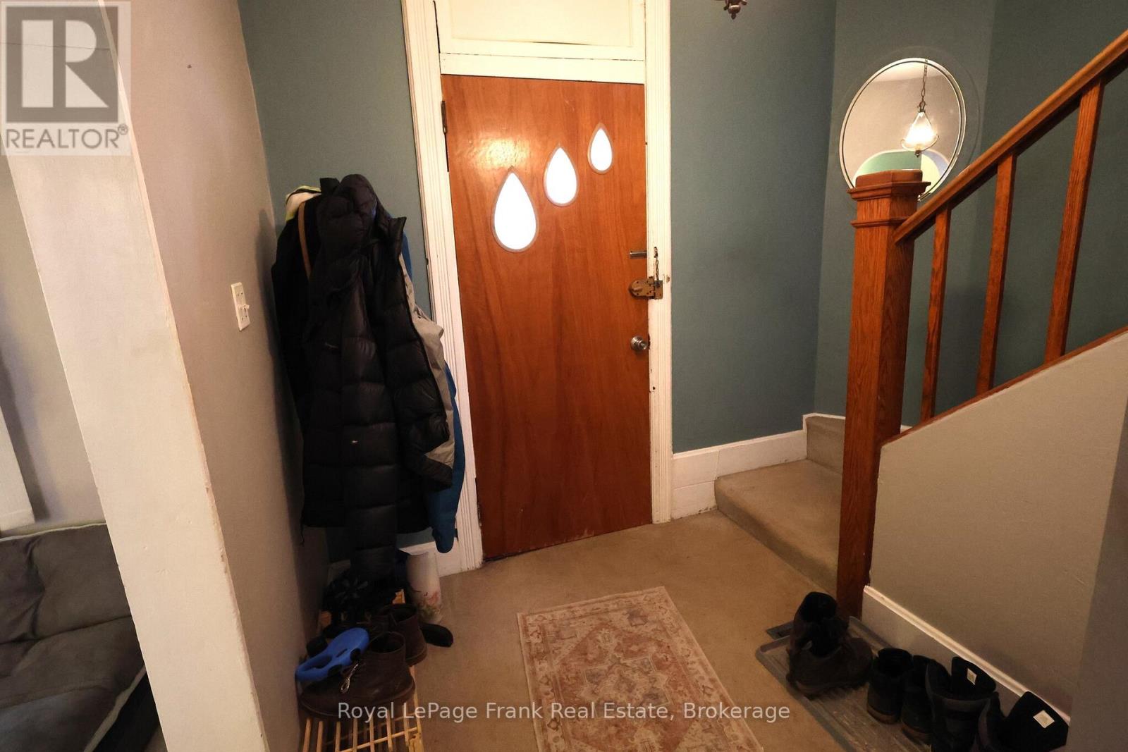294 PARKHILL ROAD W - 5