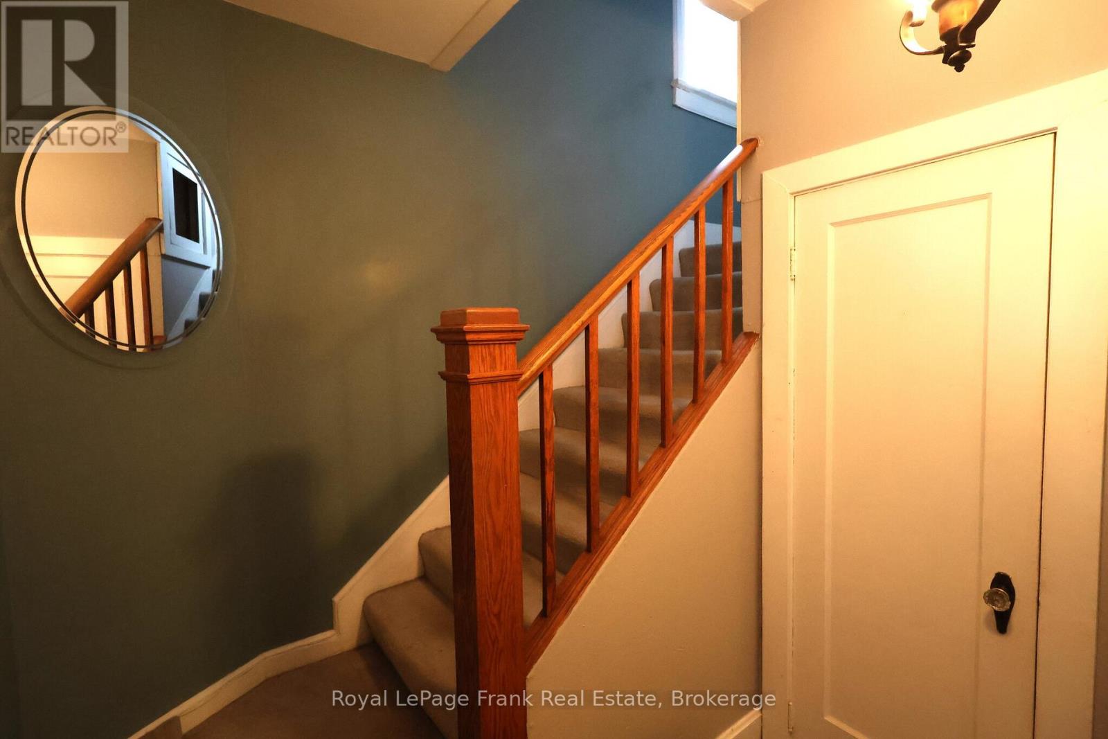 294 PARKHILL ROAD W - 6